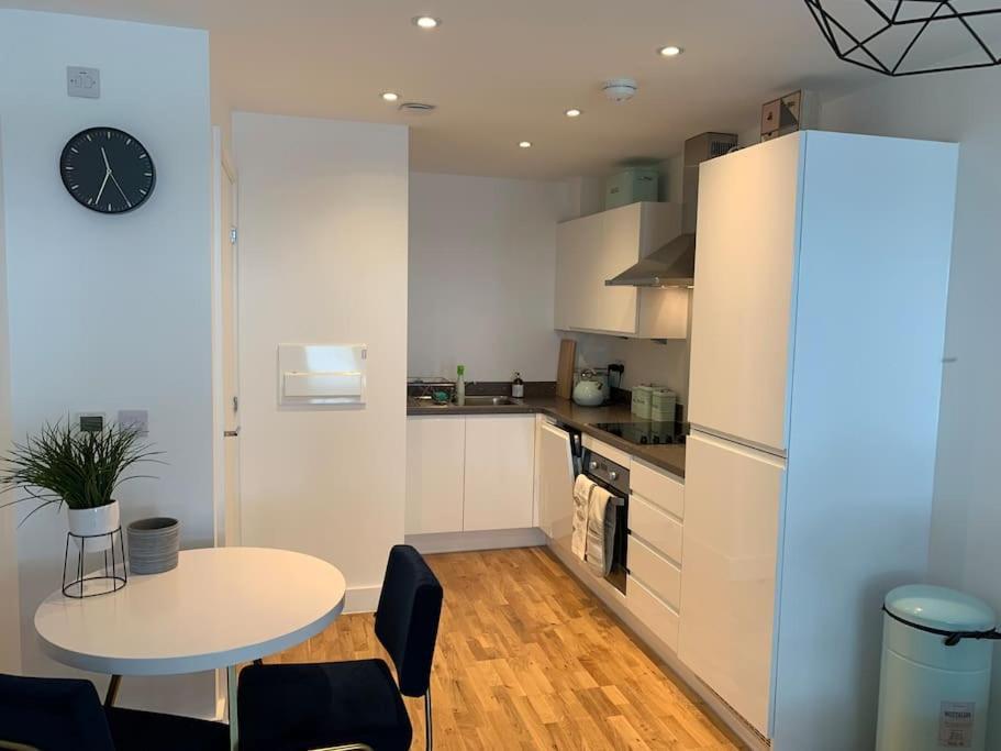 Mulberry House Apartment สตีเวนิจ ภายนอก รูปภาพ
